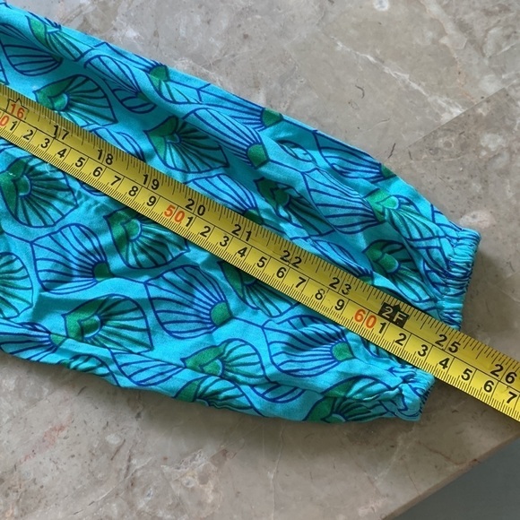 Escapada blue teal top blouse printed size Small peacock print smocked neck - Picture 13 of 14